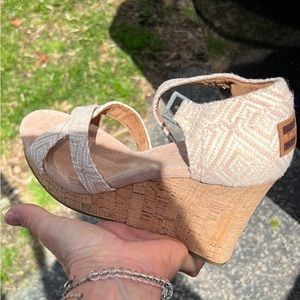 Tom’s gorgeous Sandals